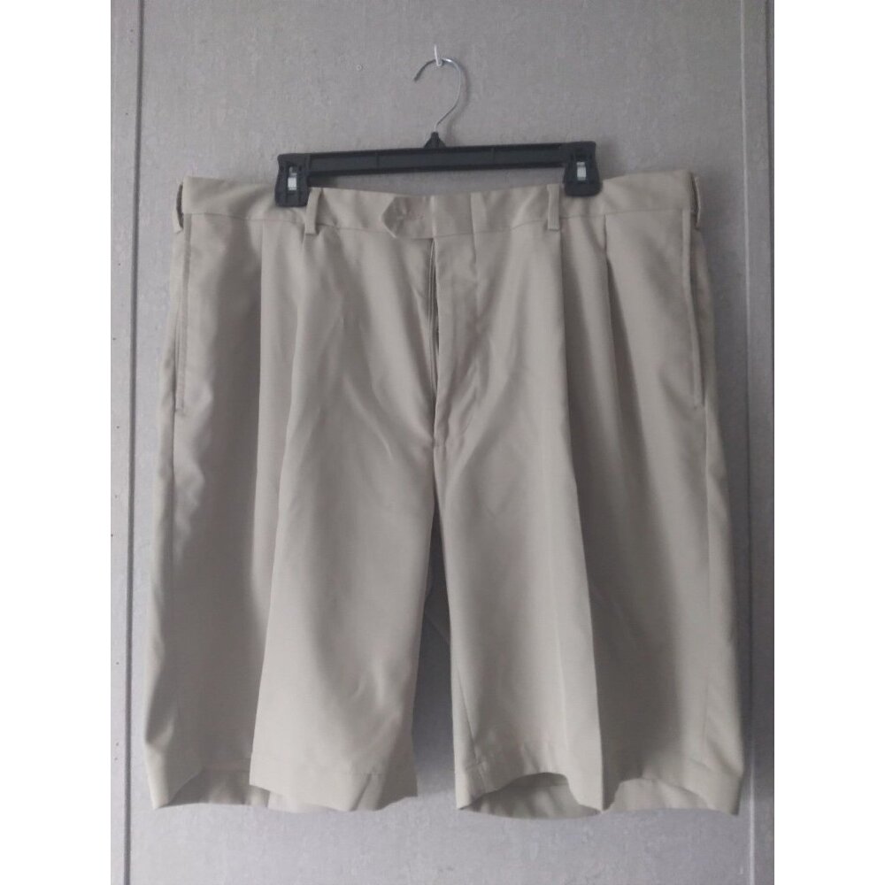 Mens Business Casual Dress Shorts by Jos. A. bank Size 38